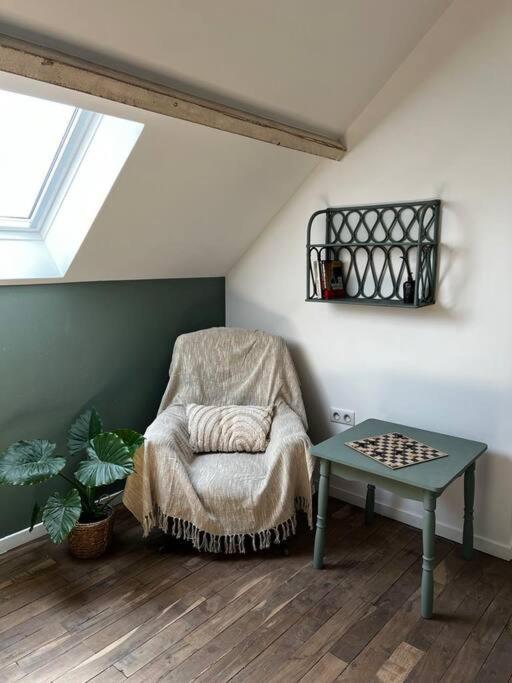 La Maison Des Voyageurs Avec Grand Parking Prive -Calme Et Serenite Chevincourt 외부 사진