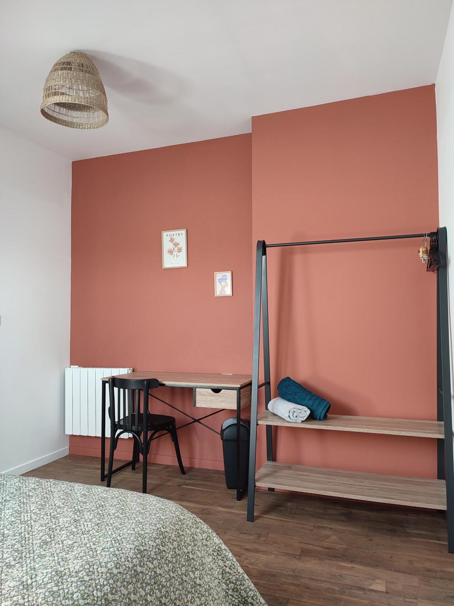 La Maison Des Voyageurs Avec Grand Parking Prive -Calme Et Serenite Chevincourt 외부 사진